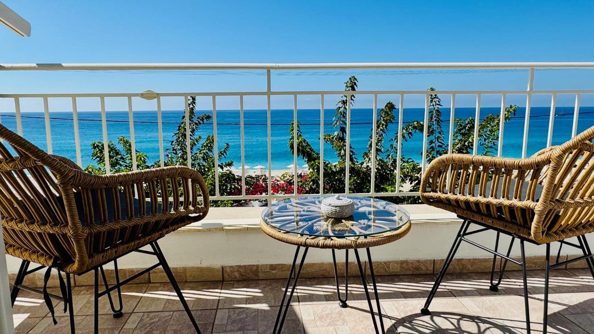 Monato Luxury Apartments Áyios Nikítas Buitenkant foto